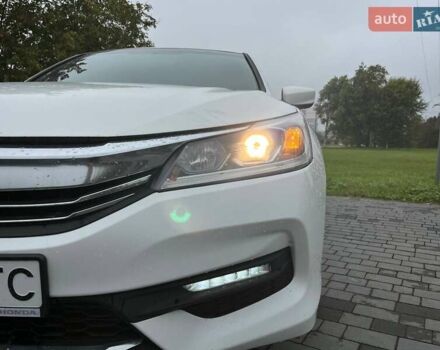 Білий Хонда Аккорд, об'ємом двигуна 2.36 л та пробігом 255 тис. км за 12500 $, фото 9 на Automoto.ua