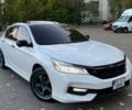 Белый Хонда Аккорд, объемом двигателя 2 л и пробегом 190 тыс. км за 20000 $, фото 1 на Automoto.ua