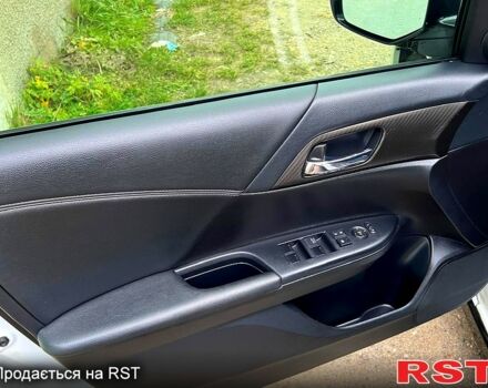Білий Хонда Аккорд, об'ємом двигуна 2.4 л та пробігом 109 тис. км за 14300 $, фото 6 на Automoto.ua