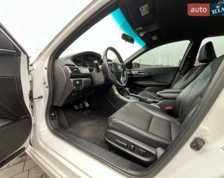 Білий Хонда Аккорд, об'ємом двигуна 2.36 л та пробігом 255 тис. км за 12500 $, фото 17 на Automoto.ua