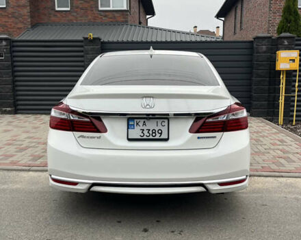 Белый Хонда Аккорд, объемом двигателя 1.99 л и пробегом 220 тыс. км за 15700 $, фото 5 на Automoto.ua