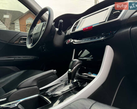 Білий Хонда Аккорд, об'ємом двигуна 2.4 л та пробігом 115 тис. км за 15800 $, фото 72 на Automoto.ua