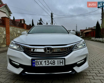 Білий Хонда Аккорд, об'ємом двигуна 2.4 л та пробігом 115 тис. км за 15800 $, фото 4 на Automoto.ua