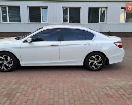 Белый Хонда Аккорд, объемом двигателя 2.4 л и пробегом 80 тыс. км за 16900 $, фото 2 на Automoto.ua