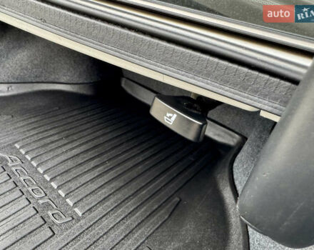 Білий Хонда Аккорд, об'ємом двигуна 2.4 л та пробігом 115 тис. км за 15800 $, фото 76 на Automoto.ua