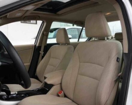 Белый Хонда Аккорд, объемом двигателя 2.4 л и пробегом 78 тыс. км за 5500 $, фото 10 на Automoto.ua