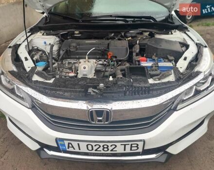 Білий Хонда Аккорд, об'ємом двигуна 2.36 л та пробігом 114 тис. км за 16200 $, фото 4 на Automoto.ua