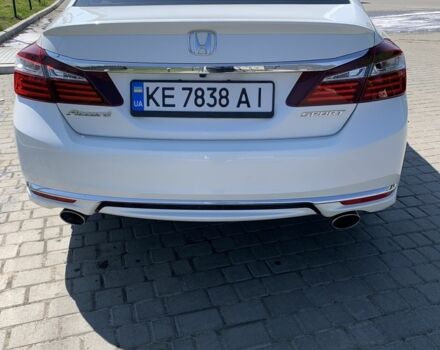 Белый Хонда Аккорд, объемом двигателя 2.4 л и пробегом 150 тыс. км за 14200 $, фото 6 на Automoto.ua