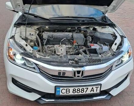 Белый Хонда Аккорд, объемом двигателя 2.4 л и пробегом 80 тыс. км за 16900 $, фото 8 на Automoto.ua