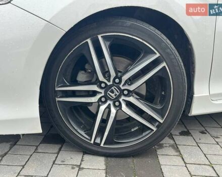 Білий Хонда Аккорд, об'ємом двигуна 2.36 л та пробігом 255 тис. км за 12500 $, фото 10 на Automoto.ua