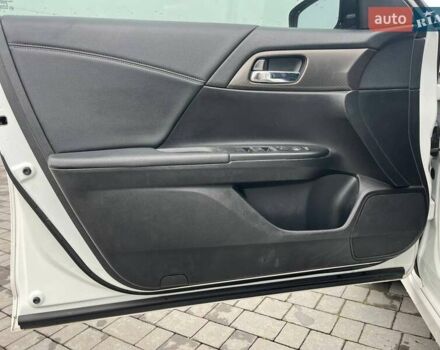 Білий Хонда Аккорд, об'ємом двигуна 2.36 л та пробігом 255 тис. км за 12100 $, фото 13 на Automoto.ua