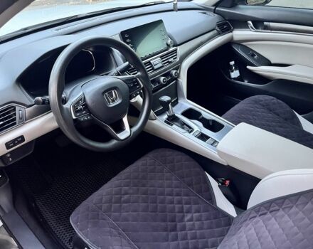 Белый Хонда Аккорд, объемом двигателя 1.5 л и пробегом 73 тыс. км за 16200 $, фото 20 на Automoto.ua