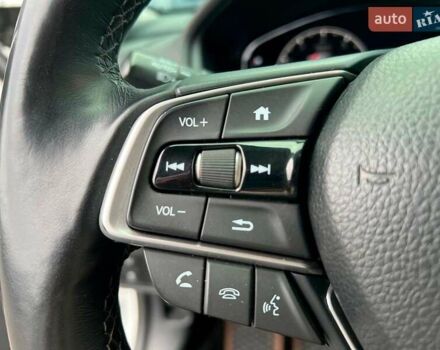 Белый Хонда Аккорд, объемом двигателя 1.5 л и пробегом 129 тыс. км за 18940 $, фото 24 на Automoto.ua