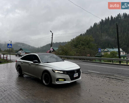 Белый Хонда Аккорд, объемом двигателя 1.5 л и пробегом 190 тыс. км за 19700 $, фото 2 на Automoto.ua