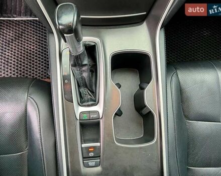 Белый Хонда Аккорд, объемом двигателя 1.5 л и пробегом 129 тыс. км за 18940 $, фото 32 на Automoto.ua