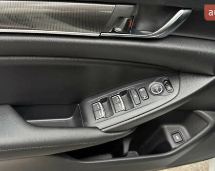 Білий Хонда Аккорд, об'ємом двигуна 1.5 л та пробігом 70 тис. км за 17700 $, фото 27 на Automoto.ua