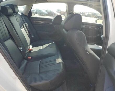 Белый Хонда Аккорд, объемом двигателя 1.5 л и пробегом 47 тыс. км за 5000 $, фото 9 на Automoto.ua