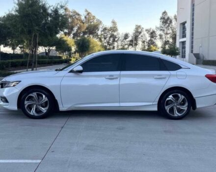 Белый Хонда Аккорд, объемом двигателя 2 л и пробегом 32 тыс. км за 15000 $, фото 2 на Automoto.ua