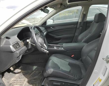 Белый Хонда Аккорд, объемом двигателя 1.5 л и пробегом 47 тыс. км за 5000 $, фото 6 на Automoto.ua