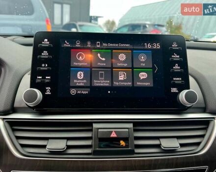 Белый Хонда Аккорд, объемом двигателя 1.5 л и пробегом 129 тыс. км за 18940 $, фото 28 на Automoto.ua