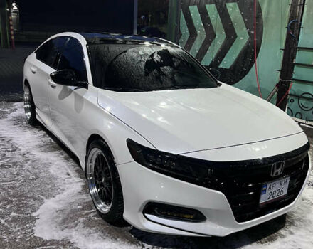 Белый Хонда Аккорд, объемом двигателя 1.5 л и пробегом 190 тыс. км за 19700 $, фото 1 на Automoto.ua