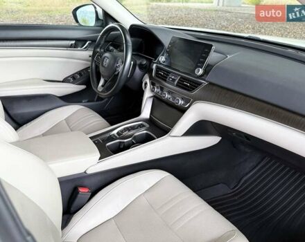 Белый Хонда Аккорд, объемом двигателя 2 л и пробегом 87 тыс. км за 18000 $, фото 6 на Automoto.ua