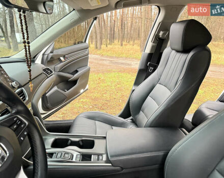 Белый Хонда Аккорд, объемом двигателя 2 л и пробегом 48 тыс. км за 19500 $, фото 25 на Automoto.ua
