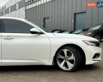 Белый Хонда Аккорд, объемом двигателя 1.5 л и пробегом 129 тыс. км за 18940 $, фото 9 на Automoto.ua