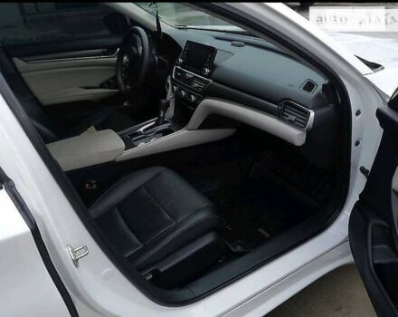 Білий Хонда Аккорд, об'ємом двигуна 1.5 л та пробігом 131 тис. км за 17500 $, фото 38 на Automoto.ua