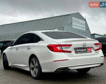 Белый Хонда Аккорд, объемом двигателя 1.5 л и пробегом 129 тыс. км за 18940 $, фото 4 на Automoto.ua