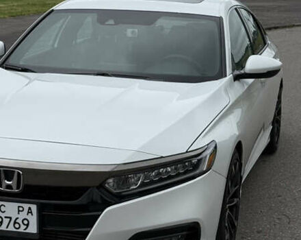Білий Хонда Аккорд, об'ємом двигуна 1.5 л та пробігом 70 тис. км за 17700 $, фото 2 на Automoto.ua
