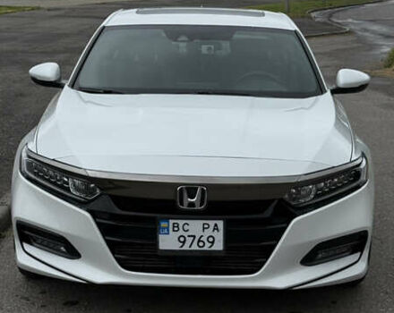 Білий Хонда Аккорд, об'ємом двигуна 1.5 л та пробігом 70 тис. км за 17700 $, фото 3 на Automoto.ua
