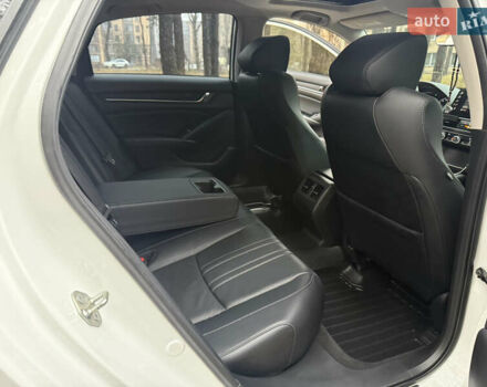 Белый Хонда Аккорд, объемом двигателя 2 л и пробегом 48 тыс. км за 19500 $, фото 10 на Automoto.ua