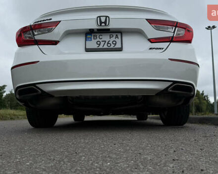 Білий Хонда Аккорд, об'ємом двигуна 1.5 л та пробігом 70 тис. км за 17700 $, фото 6 на Automoto.ua