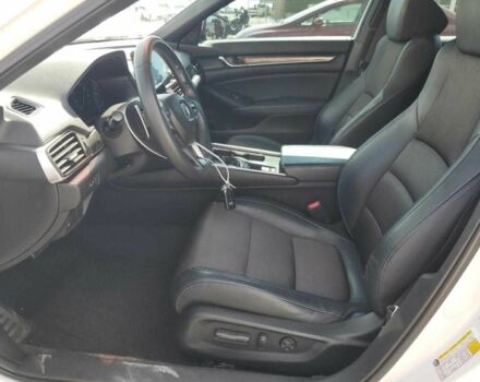 Білий Хонда Аккорд, об'ємом двигуна 1.5 л та пробігом 125 тис. км за 4500 $, фото 6 на Automoto.ua