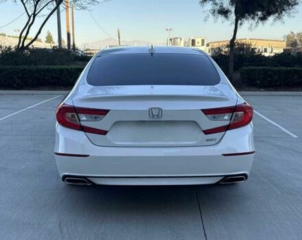 Белый Хонда Аккорд, объемом двигателя 2 л и пробегом 32 тыс. км за 15000 $, фото 4 на Automoto.ua