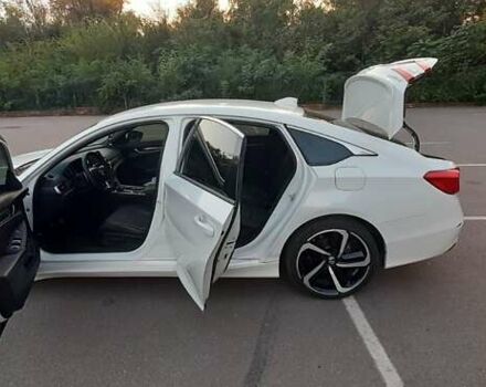 Білий Хонда Аккорд, об'ємом двигуна 1.5 л та пробігом 63 тис. км за 18200 $, фото 8 на Automoto.ua
