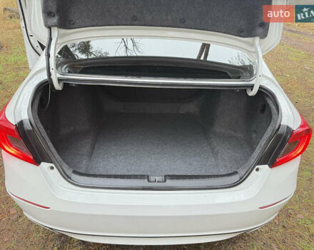 Белый Хонда Аккорд, объемом двигателя 2 л и пробегом 48 тыс. км за 19500 $, фото 14 на Automoto.ua