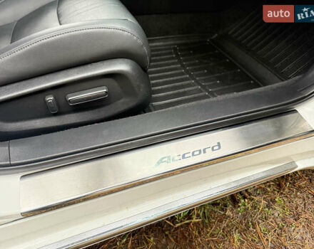 Белый Хонда Аккорд, объемом двигателя 2 л и пробегом 48 тыс. км за 19500 $, фото 46 на Automoto.ua