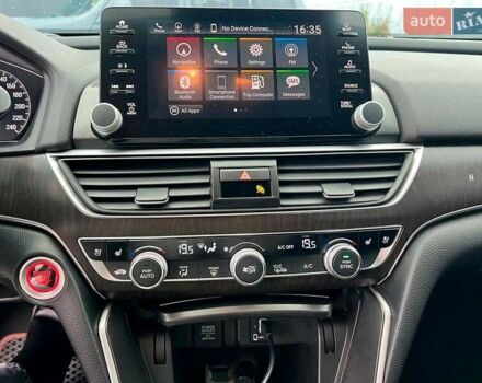 Белый Хонда Аккорд, объемом двигателя 1.5 л и пробегом 129 тыс. км за 18940 $, фото 27 на Automoto.ua