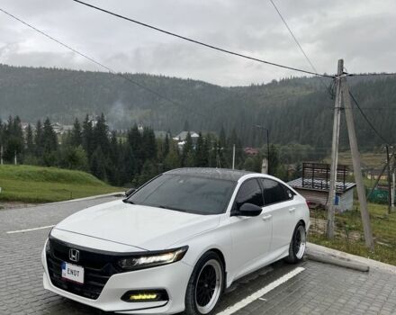 Белый Хонда Аккорд, объемом двигателя 1.5 л и пробегом 190 тыс. км за 19700 $, фото 1 на Automoto.ua