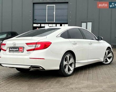 Белый Хонда Аккорд, объемом двигателя 1.5 л и пробегом 129 тыс. км за 18940 $, фото 6 на Automoto.ua