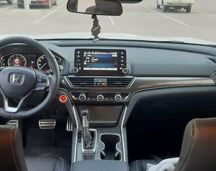 Білий Хонда Аккорд, об'ємом двигуна 1.5 л та пробігом 63 тис. км за 18200 $, фото 7 на Automoto.ua