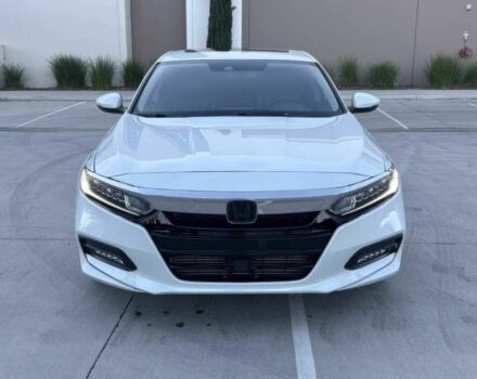 Белый Хонда Аккорд, объемом двигателя 2 л и пробегом 32 тыс. км за 15000 $, фото 1 на Automoto.ua