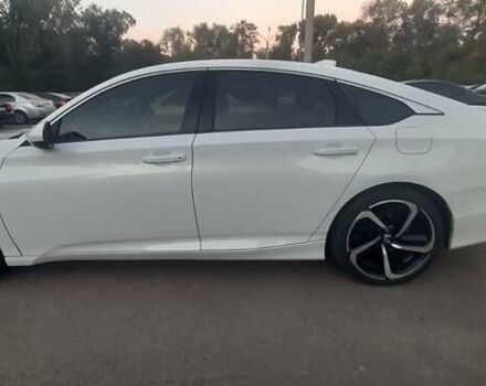 Білий Хонда Аккорд, об'ємом двигуна 1.5 л та пробігом 63 тис. км за 18200 $, фото 6 на Automoto.ua