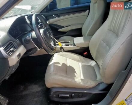 Белый Хонда Аккорд, объемом двигателя 1.5 л и пробегом 150 тыс. км за 4700 $, фото 6 на Automoto.ua