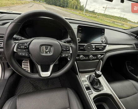 Білий Хонда Аккорд, об'ємом двигуна 1.5 л та пробігом 70 тис. км за 17700 $, фото 29 на Automoto.ua