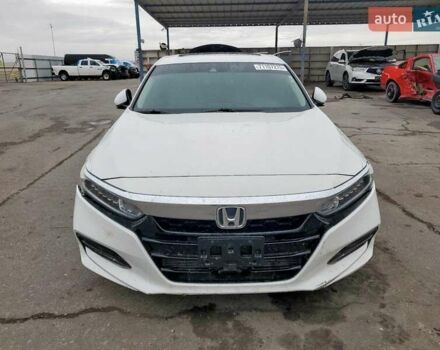 Белый Хонда Аккорд, объемом двигателя 1.5 л и пробегом 150 тыс. км за 4700 $, фото 4 на Automoto.ua