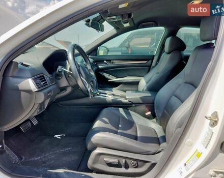 Білий Хонда Аккорд, об'ємом двигуна 1.5 л та пробігом 129 тис. км за 5400 $, фото 6 на Automoto.ua