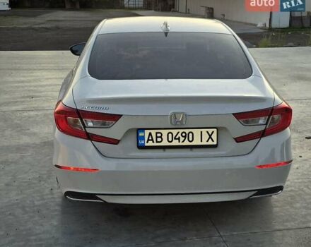 Білий Хонда Аккорд, об'ємом двигуна 1.5 л та пробігом 32 тис. км за 19200 $, фото 12 на Automoto.ua